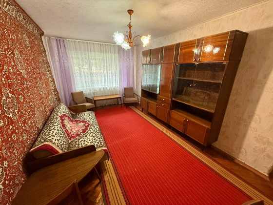 Продам 3-х комн. кв., 1/5 эт., 57 м.кв. - Макеевка, квартал Химик, 1000 мелочей Макеевка