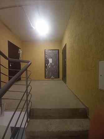 продается крупногабаритная, двухуровневая 4 к.кв.в Приморском районе г.Мариуполя Мариуполь