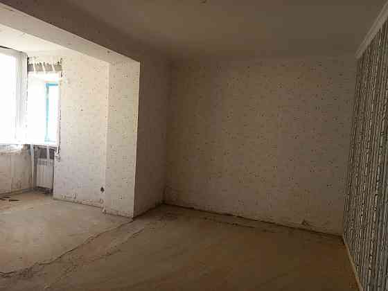 продается крупногабаритная, двухуровневая 4 к.кв.в Приморском районе г.Мариуполя Мариуполь