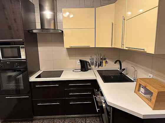 Сдам 3-х комнатную квартиру Донецк