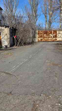 Закрытая база площадью 670кв, участок 20соток, ул.Экономическая Донецк