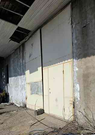 Закрытая база площадью 670кв, участок 20соток, ул.Экономическая Донецк