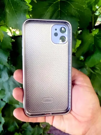 Чехол на iPhone 11 новый Макеевка