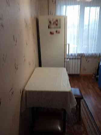 Продам 2 к. квартиру 2/9 м-н Цветочный Донецк