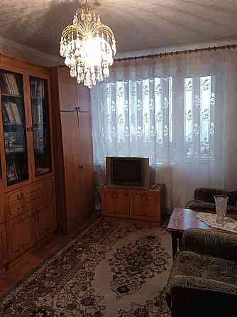 Продам 2 к. квартиру 2/9 м-н Цветочный Донецк