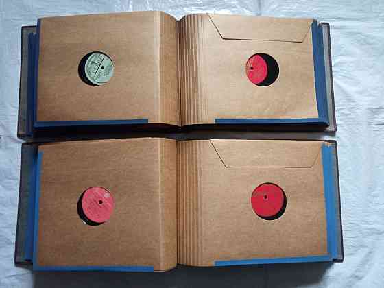 Альбомы для пластинок граммофон- патефон. Донецк