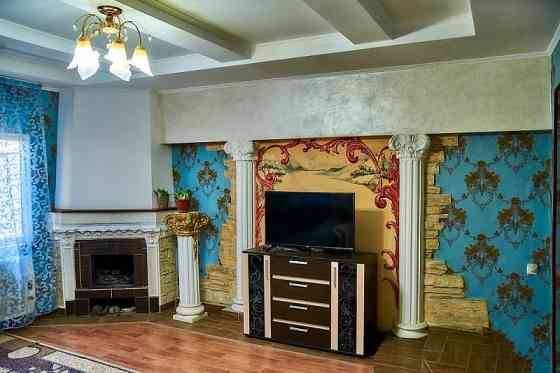 дом 2 уровня 160 м2, пл.Свободы Донецк