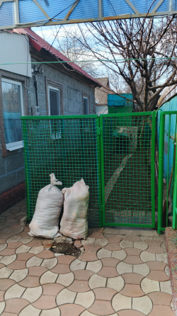 Продажа жилого добротного дома, 3 комнаты г. Макеевка Горняцкий р-н, Мирный ул.Кулакова Макеевка