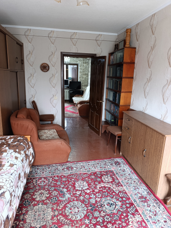 Продам 2к.кв. Ворошиловский район, Набережная, б. Школьный ( школа). Донецк