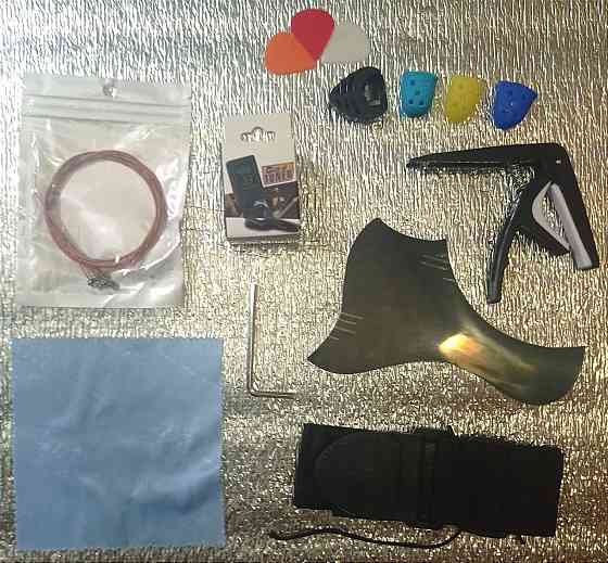 Черная Акустическая гитара MuzLife + комплект Донецк