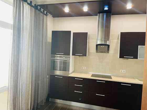 Сдам квартиру в новострое Донецк