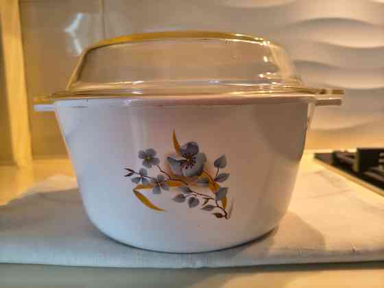 Кастрюля огнеупорная керамическая со стеклянной крышкой. Цена снижена Донецк