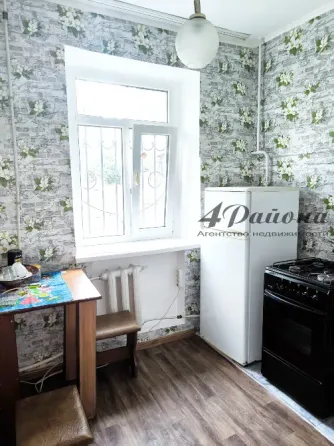 Продам 2х-комн п.Юбилейный Луганск