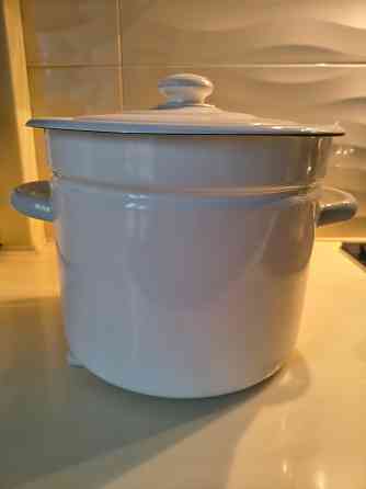 Кастрюля эмалированная новая. Цена снижена Донецк