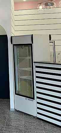 Витринный холодильник с двумя стеклами Донецк