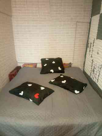 сдам свою просторную и светлую квартиру посуточно , вода постоянно из крана горячая и холодная 4000 Макеевка