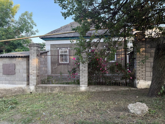 Продажа дома Макеевка, пос. Красная Горка, ориентир Шоколад Макеевка