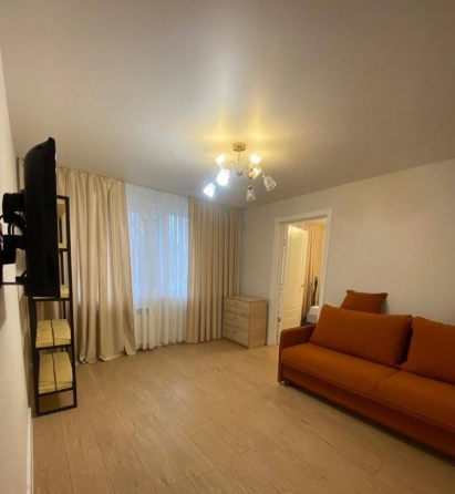 Сдается на длительный срок уютная двухкомнатная квартира с абсолютно новым ремонтом Донецк