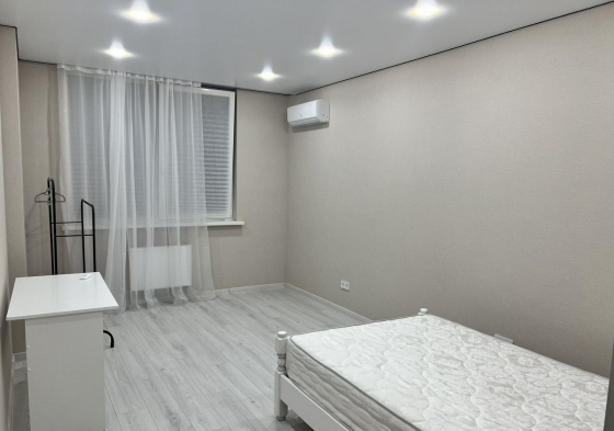 Сдаётся просторная светлая 2-комнатная квартира в Калининском районе Донецк