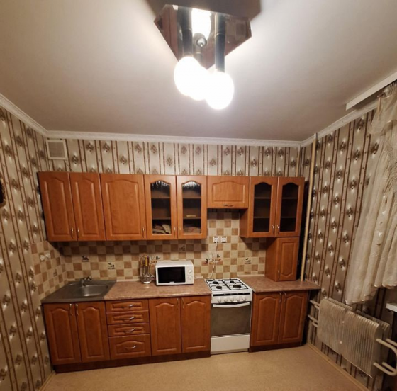 Сдается уютная однокомнатная квартира в центре города на первом этаже Донецк