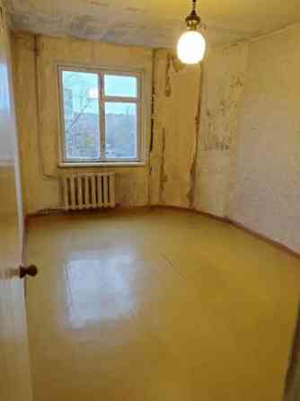 4 ком. кв. под ремонт, 86,9 м², 6/9 эт., Пролетарский р-н, ул. Прожекторная - 7,5 млн руб Донецк