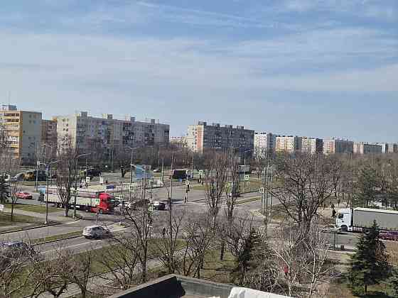 Продаётся 2х-комнатная квартира с ремонтом в центре пр. Строителей 161 Мариуполь