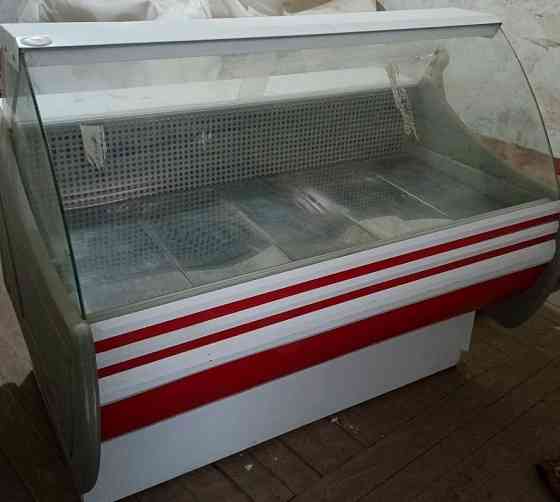 Продаются витрины холодильные б/у Луганск