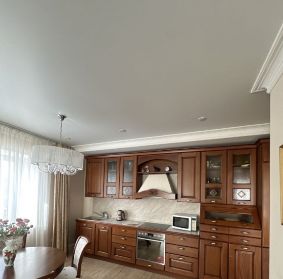 Сдается просторная 3-комнатная квартира в Пролетарском районе Донецк