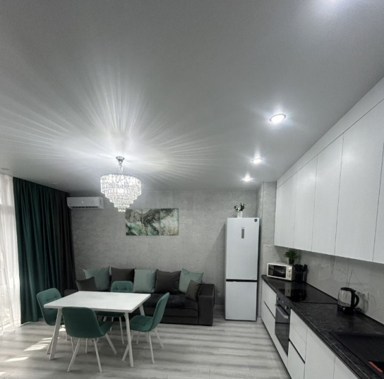 Сдаётся в аренду на длительный срок роскошная трёшка в Калининском районе Донецк