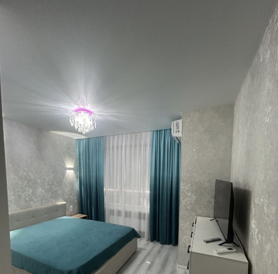 Сдаётся в аренду на длительный срок роскошная трёшка в Калининском районе Донецк