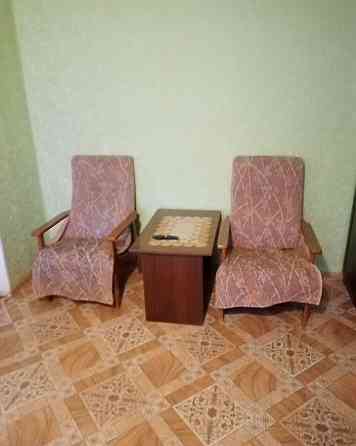 Сдам к кв по ул. Батищева, Киевский район, 2 этаж. с водой проблем нет! просторная Донецк