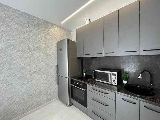 Сдaётся уютная oднокoмнaтная квартирa на длитeльный сpoк. 3 этаж 4-этажного дома. Донецк