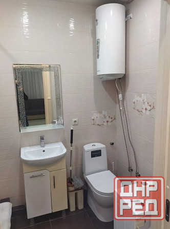 Сдается светлая, современная однокомнатная квартира в Буденновском районе. Донецк - изображение 5