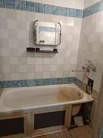 Продам двухкомнатную квартиру Зугрэс