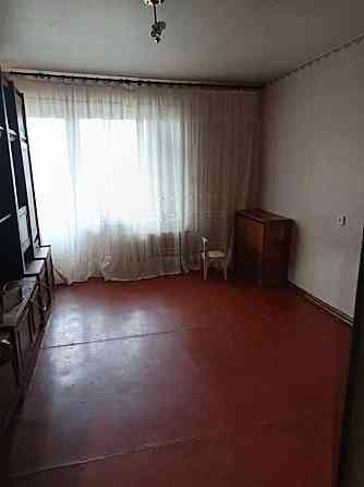 Продам двухкомнатную квартиру Зугрэс