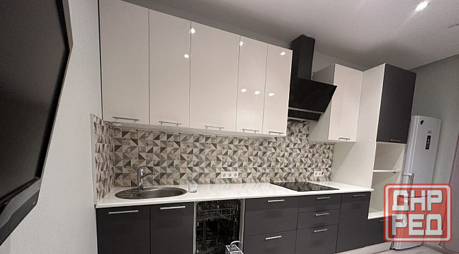 Петровский район. Двухкомнатная квартира расположена в центре города Донецк - изображение 2