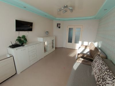 Сдается просторная 2-комнатная квартира в пролетарском районе на улице раздольной Донецк