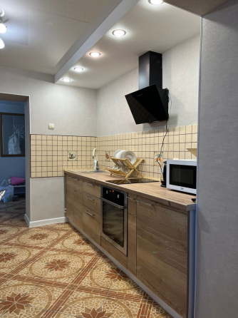 Сдается шикарная трехкомнатная квартира в Ленинском районе Донецк