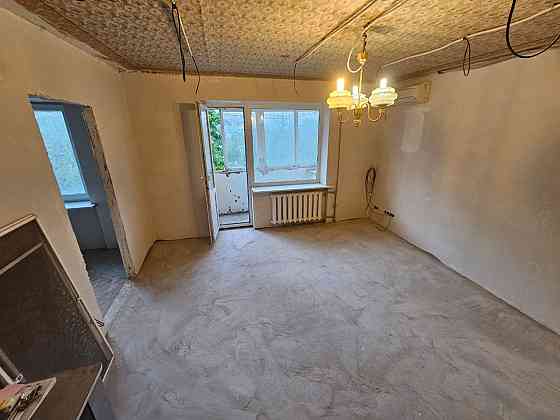 Продается 3-хкомнатная квартира в Донецке! Район Привокзальный площади! Донецк