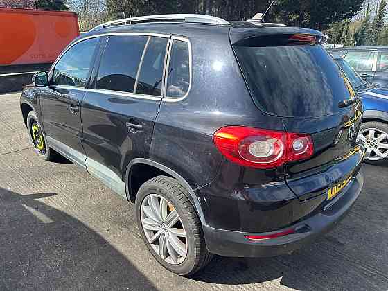 Volkswagen-Tiguan 2007-2011 на разбор запчасти Донецк