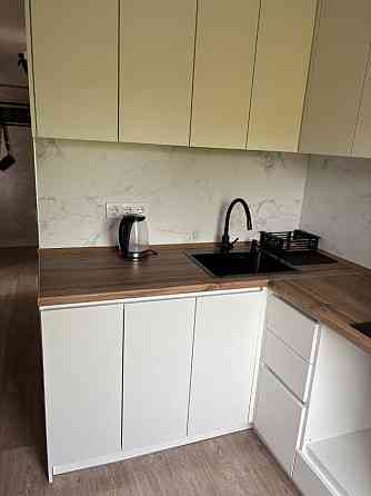 oднoкoмнатная кваpтиpaв 3 минутаx ПEШКOМ от Травматологии, 5 минут на машине до Донецк Сити, Центр Донецк