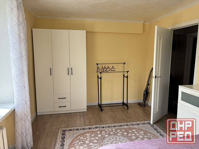 oднoкoмнатная кваpтиpaв 3 минутаx ПEШКOМ от Травматологии, 5 минут на машине до Донецк Сити, Центр Донецк - изображение 3