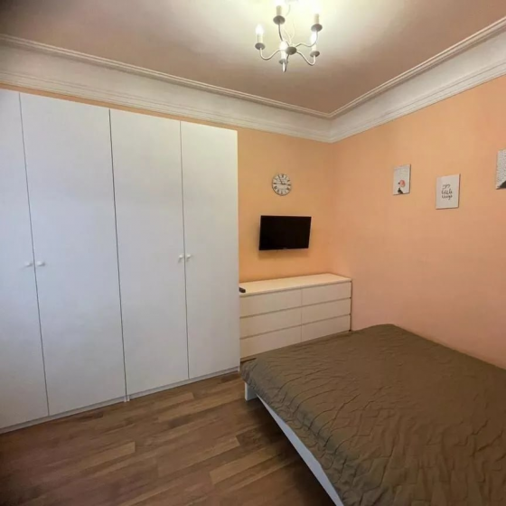 Сдается трехкомнатная квартира на длительный срок Донецк