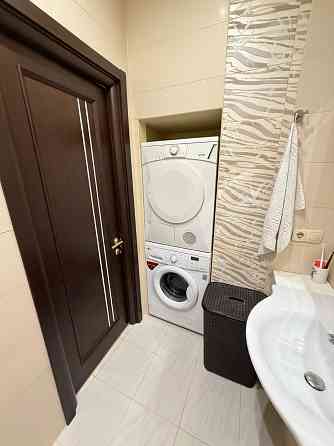 Срочно продам 3-х комнатную в жк Центральный Донецк