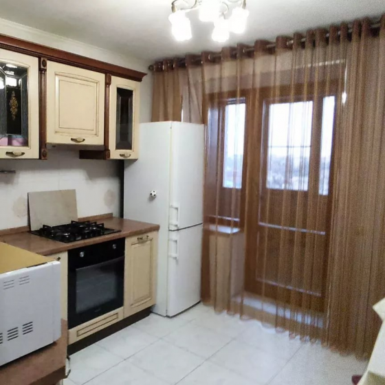 Сдам 3-комн. квартиру на долгий срок Донецк