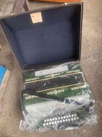 Баян в футляре в отличном состоянии Донецк