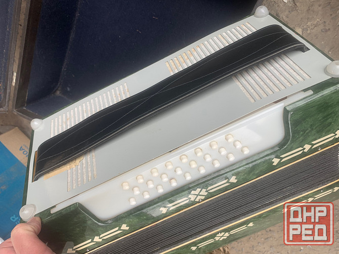 Баян в футляре в отличном состоянии Донецк - изображение 9