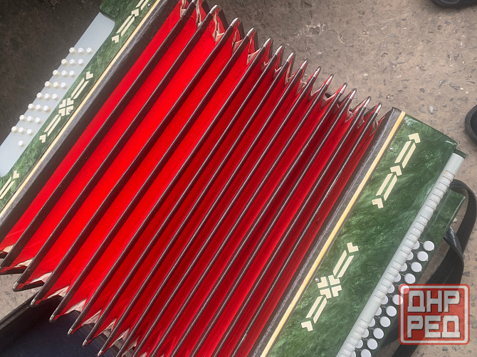 Баян в футляре в отличном состоянии Донецк - изображение 3