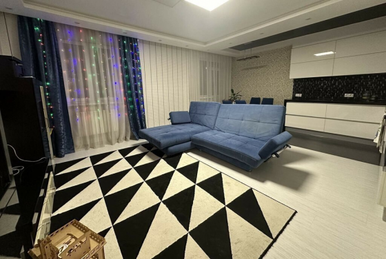 Сдается просторная двухкомнатная квартира (54 м2) Донецк