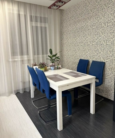 Сдается просторная двухкомнатная квартира (54 м2) Донецк